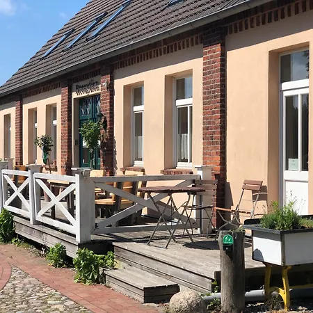 Gutshof Bastorf-2